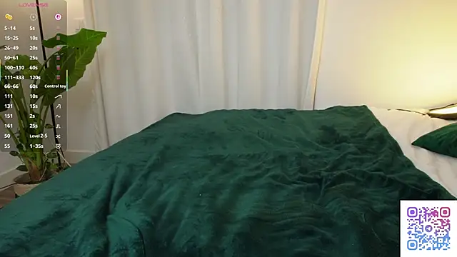 MilaFlame's Live XXX Chat