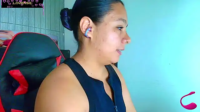 Chat +18 de Charis_21 ao vivo