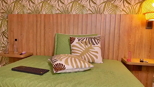 We_DM – Live XXX-chat