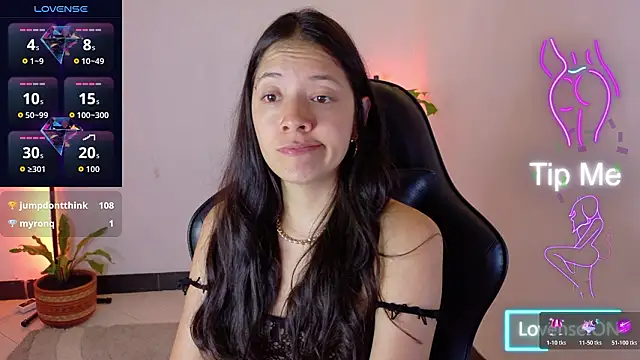 Sarasavage Chat XXX live