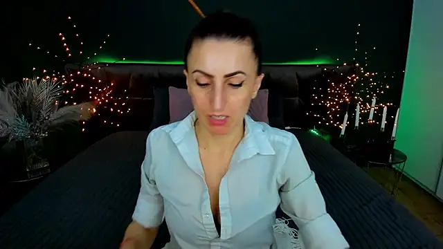 Chat +18 de Rebecca_Diamond ao vivo