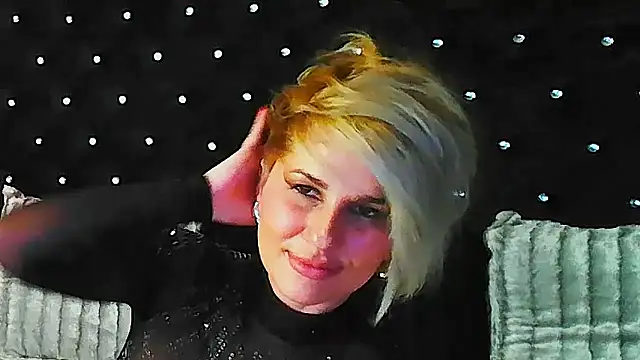 InannaStar's Live XXX Chat