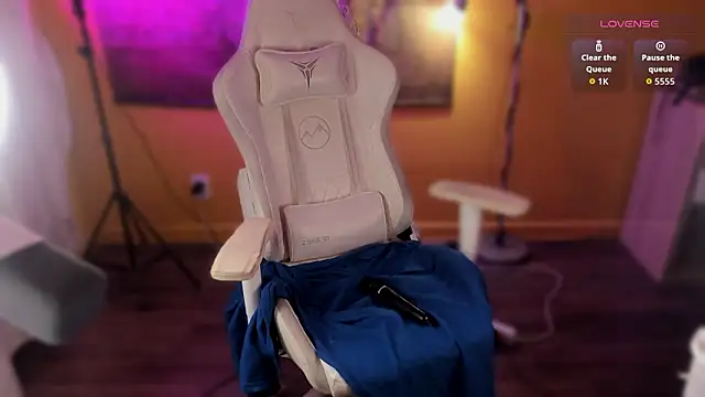 CutieMaevee Chat XXX live