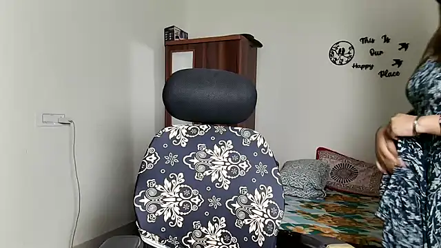 Hot-Shivangi Live XXX-Chat