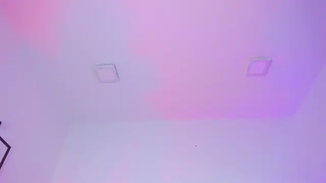 Онлайн чат XXX AlombraMorris