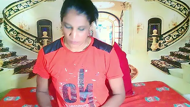 IndianSexcSmyle – Naživo XXX chat