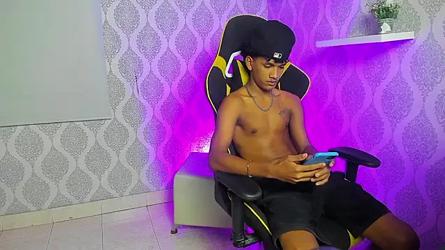 Boy_savoy – Naživo XXX chat