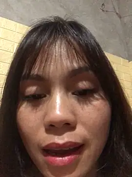 Sarahkiu – Live XXX-chat