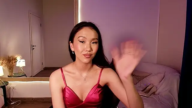 Pokazy przed kamerką – Elisvibe