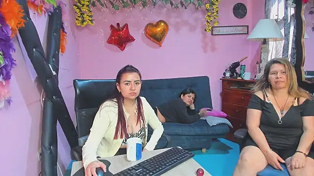 Онлайн чат XXX lesbiancuple