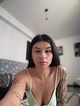 DramaQueen__ 即時 XXX 聊天