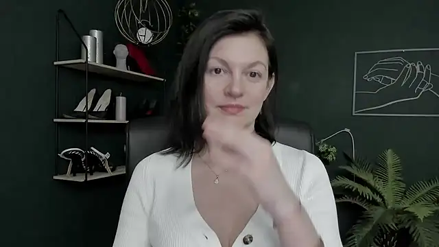 VivianWILD 即時 XXX 聊天