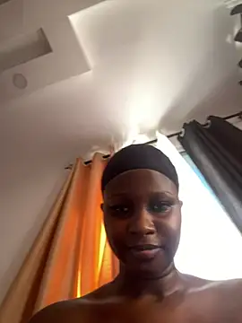 t-Booty_risky_'s Webcam Show