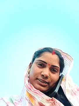 Pushpa_hotty Pertunjukan Webcam