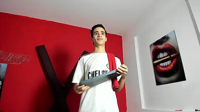 GREEN_BOYS webcam show