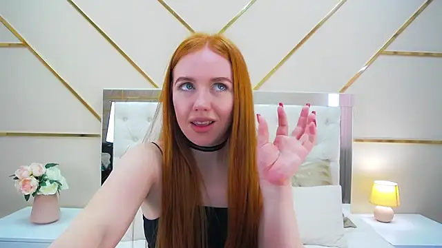 Show modela AmberrFire na web-kameri