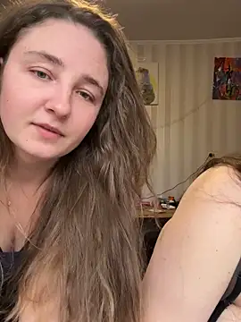 Pokazy przed kamerką – Sara_Slow