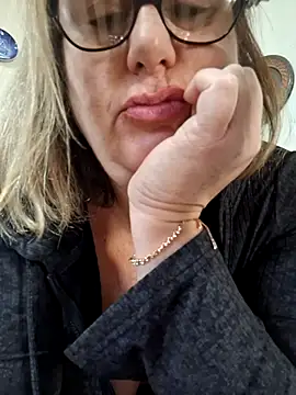 VenusAlpha live XXX chat