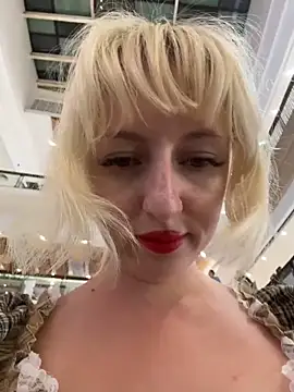 RonnieKiss live XXX chat