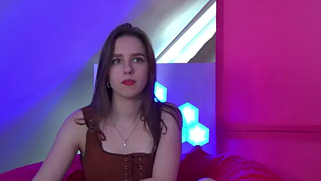 AliceAtkins live XXX chat