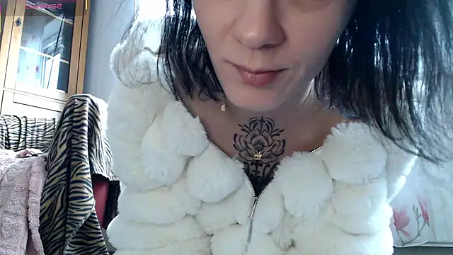 Feuchtes_traumchenn 라이브 XXX 채팅