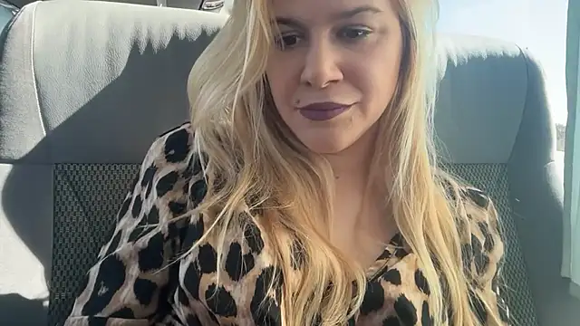 new_but_cute live XXX chat