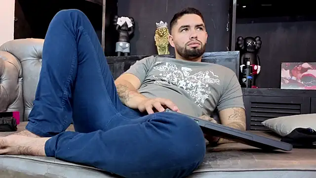 matteosantos: απευθείας συνομιλία ΧΧΧ