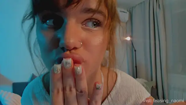 aesthetics__tease's Live XXX Chat