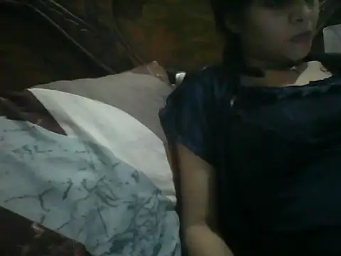 Komal0099 লাইভ XXX চ্যাট