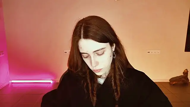 XXX chat uživo modela Yoka_paradoXXX