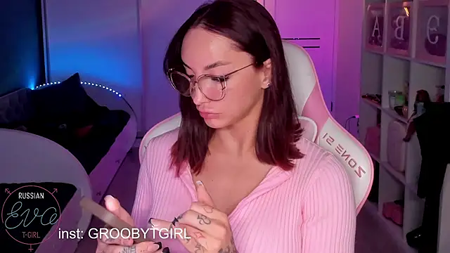 Show modela SibylVex na web-kameri