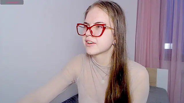 Sarah_HS Show Webcam