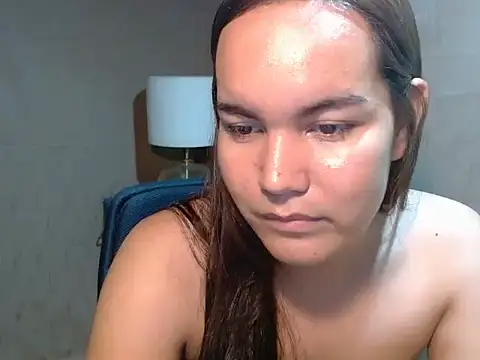 You_Got_Riri élő XXX-chatje