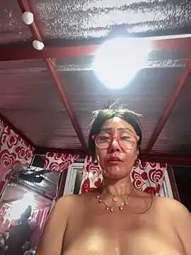 sweetieme's Webcam Show