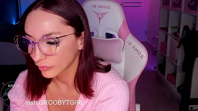 SibylVex: διαδικτυακό σόου στην κάμερα