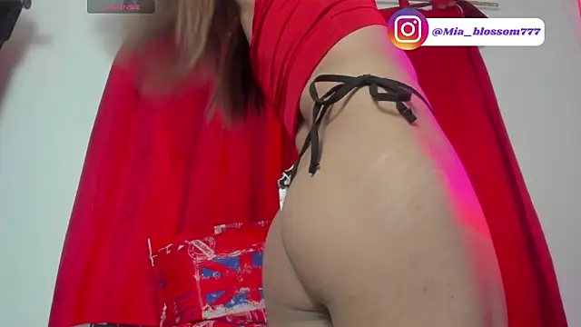 Mia_Blossoml__のライブXXXチャット