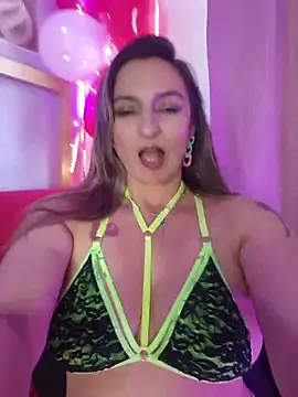 marilyn_love6969 Adlı Modelin Canlı XXX Sohbeti