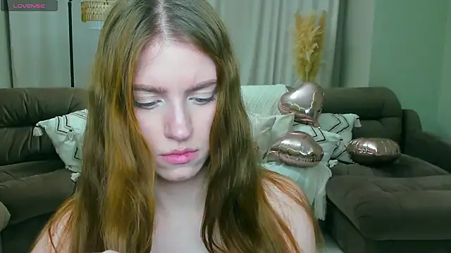 Erica_Kiss 现场XXX聊天