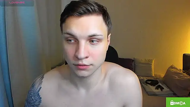 handsome_guy01 élő XXX-chatje