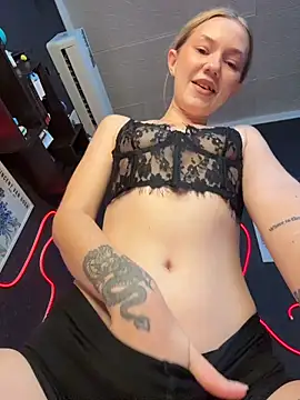 MilaMoone – Naživo XXX chat