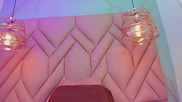 Ibbie_drastic লাইভ XXX চ্যাট