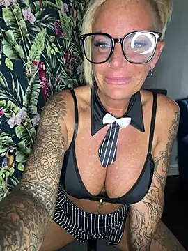 Big-Tits696969 – webcam-show