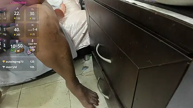 XXX chat uživo modela HornyMariu