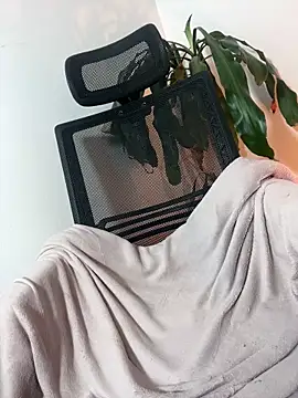 Chat +18 de your_little_girl7 ao vivo