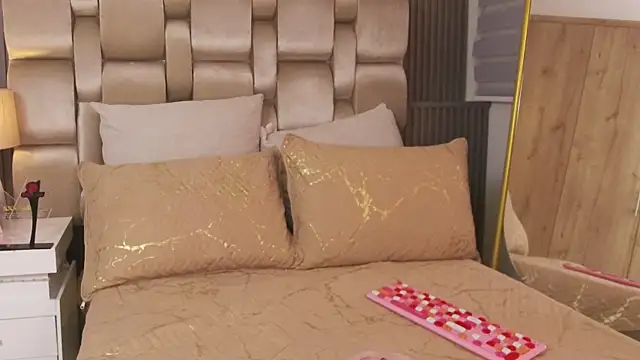 XXMILEn Live XXX chat