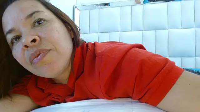 Chat +18 de Lizeth_Bels ao vivo