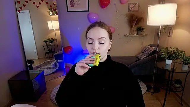 blessbinny Adlı Modelin Canlı XXX Sohbeti