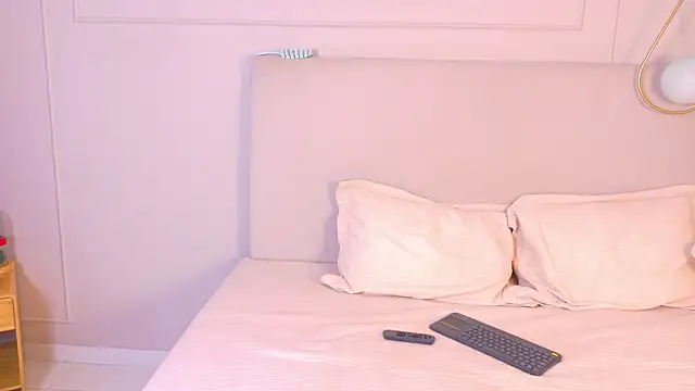 XXX chat uživo modela JosselynBrown