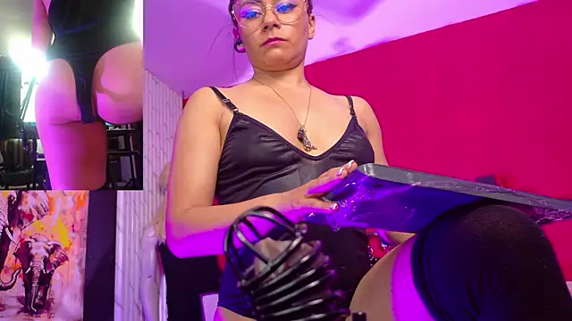 MistressSlut1's Live XXX Chat