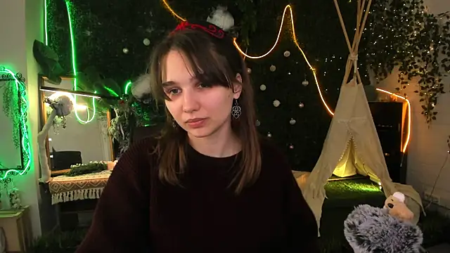 TessaMill: онлайн-секс-чат